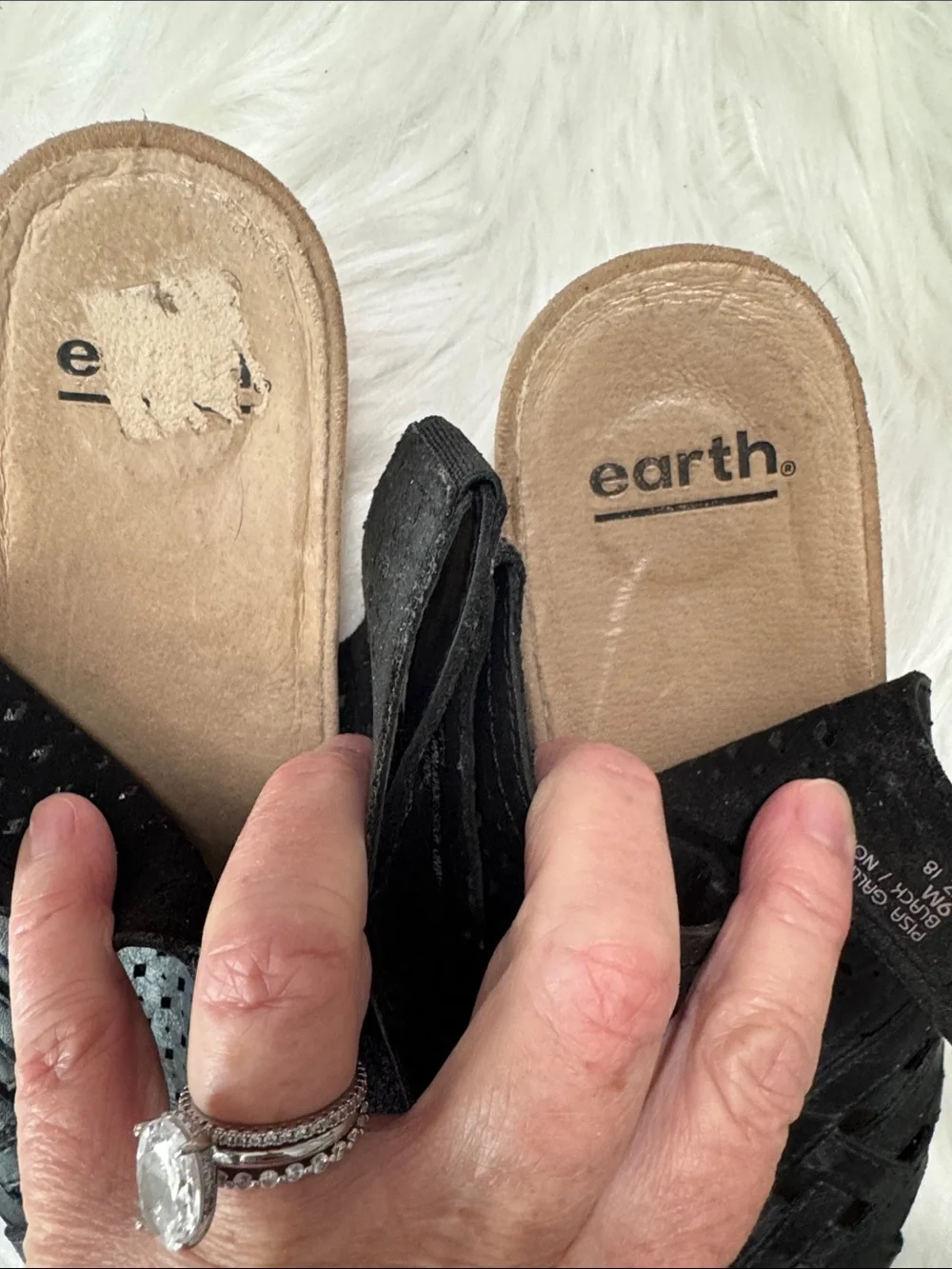 Earth Black Leather upper.  Sandals with Woven Toe